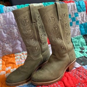 Adorable sage green Frye cowboy boots